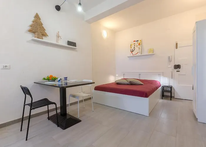 Guesthost - San Vitale Center * Bologna