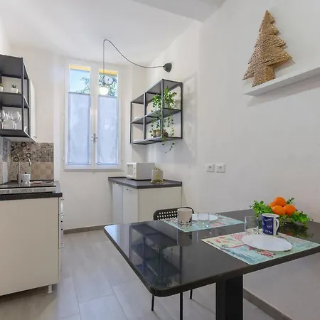 Guesthost - San Vitale Center * بولونيا