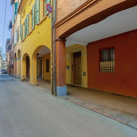 Apartment Guesthost - San Vitale Center *