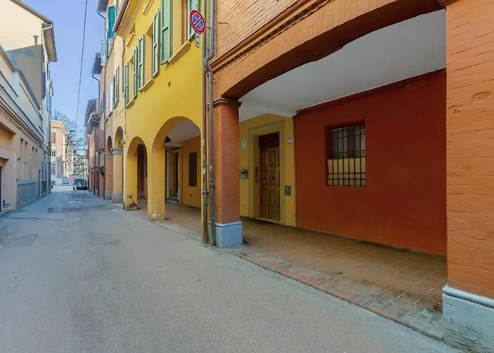 Apartment Guesthost - San Vitale Center *