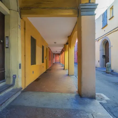 Guesthost - San Vitale Center
